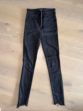 Abercrombie & Fitch Women's Black High-Rise Skinny Jeans size 25L